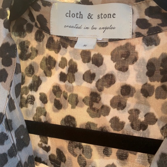 Anthropologie cloth & stone leopard button down - Picture 5 of 7
